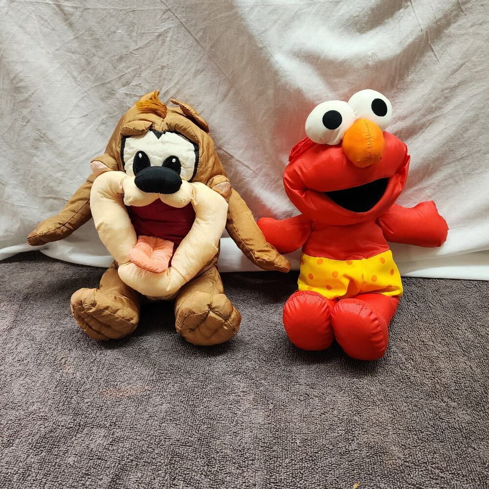 Vintage Taz Looney Tune Lovables and Elmo plush parachute material b38